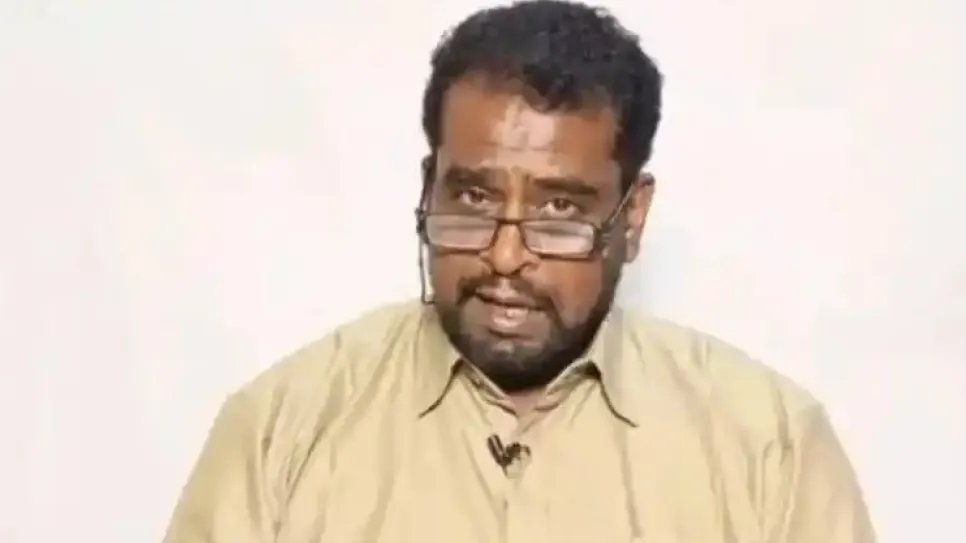 ماذا قال الصحفي عطاف عبد الوهاب بعد الإفراج عنه020 ماذا قال الصحفي عطاف عبد الوهاب بعد الإفراج عنه