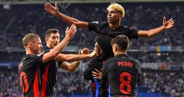 برشلونة يضع ظهير ألميريا ضمن أولوياته فى انتقالات الصيف