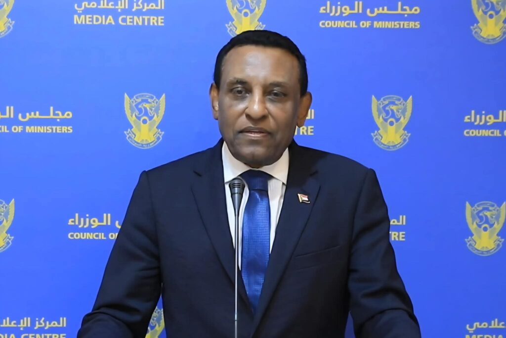 كامل إدريس يفاجئ السودانيين بخطاب تاريخي.. كيف تفاعل الشعب معه020 كامل إدريس يفاجئ السودانيين بخطاب تاريخي.. كيف تفاعل الشعب معه