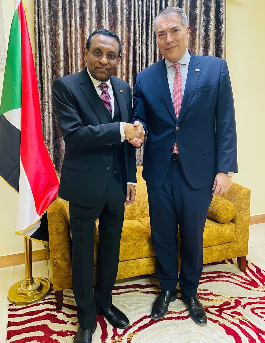 في أولى لقاء دولي لرئيس الوزراء د. كامل إدريس020 في أولى لقاء دولي لرئيس الوزراء د. كامل إدريس