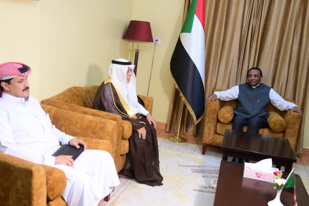 السعودية تؤكد دعمها لرئيس الوزراء واستعدادها لتقديم ما يسهم في إنجاح برامجه020 السعودية تؤكد دعمها لرئيس الوزراء واستعدادها لتقديم ما يسهم في إنجاح برامجه