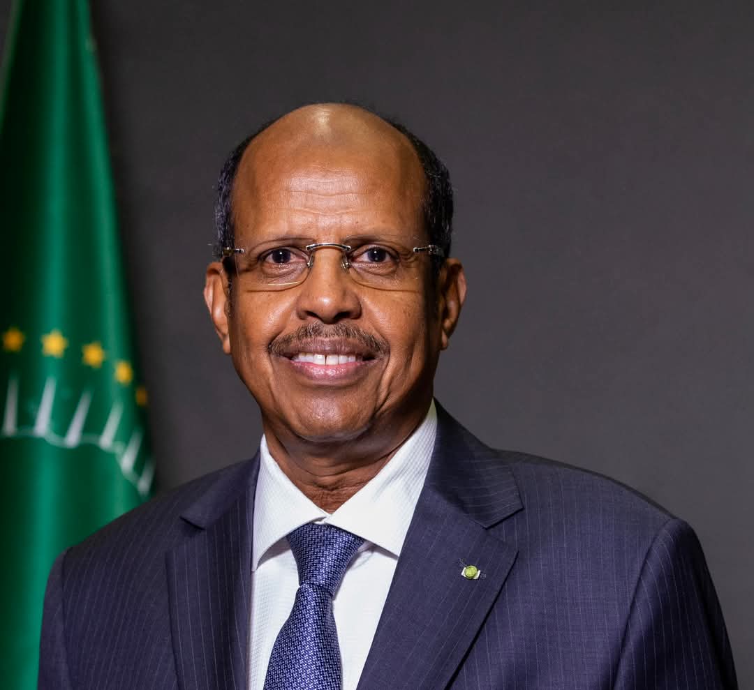 رئيس مفوضية الإتحاد الإفريقي يرحب بتعيين د.كامل إدريس رئيسا لوزراء السودان020 رئيس مفوضية الإتحاد الإفريقي يرحب بتعيين د.كامل إدريس رئيسا لوزراء السودان