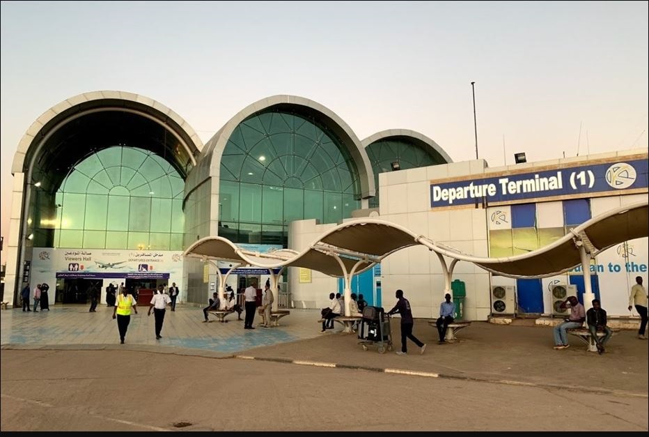 سلطة الطيران المدني تنفي تقارير عن عودة مطار الخرطوم الدولي لاستقبال طائرات الشحن020 سلطة الطيران المدني تنفي تقارير عن عودة مطار الخرطوم الدولي لاستقبال طائرات الشحن