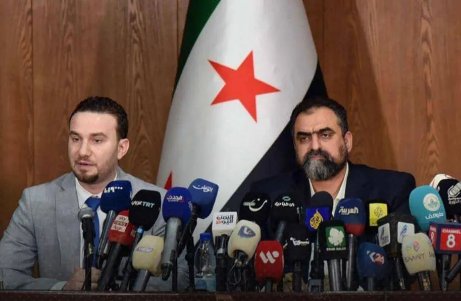 لجنة السلم الأهلي في سوريا: الأولوية في هذه المرحلة للاستقرار... ونتفهم غضب أهالي الضحايا020 لجنة السلم الأهلي في سوريا: الأولوية في هذه المرحلة للاستقرار... ونتفهم غضب أهالي الضحايا