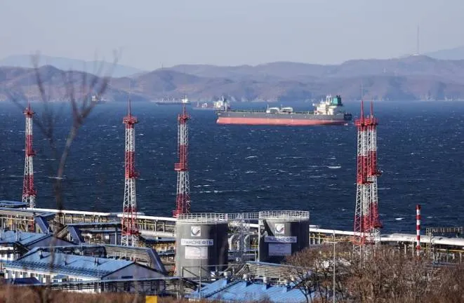 روسيا مستعدة لتحويل 9.5 مليون برميل نفط إلى الهند مع تعطل الإمدادات