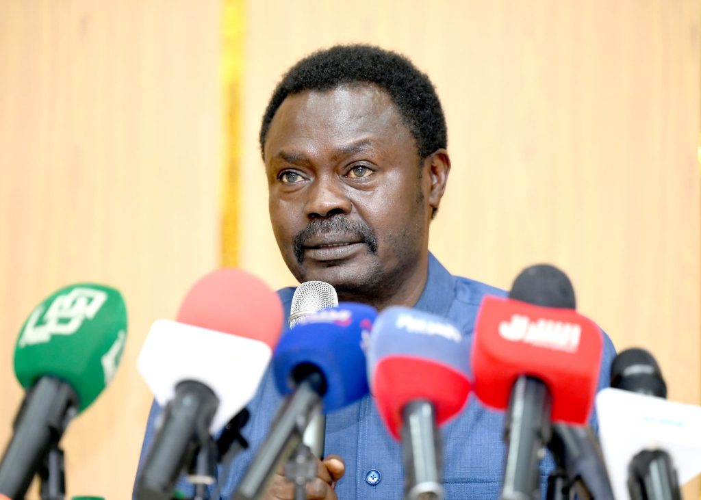 مناوي يرسل رسالة عاجلة لسلطات تشاد..ماذا هناك