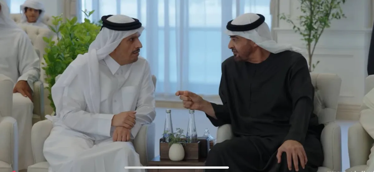 رئيس الإمارات ورئيس الوزراء القطري يبحثان العلاقات الثنائية020 رئيس الإمارات ورئيس الوزراء القطري يبحثان العلاقات الثنائية