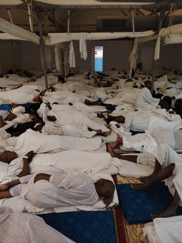معاناة الحجاج السودانيين.. مأساة تتكرر كل عام020 معاناة الحجاج السودانيين.. مأساة تتكرر كل عام