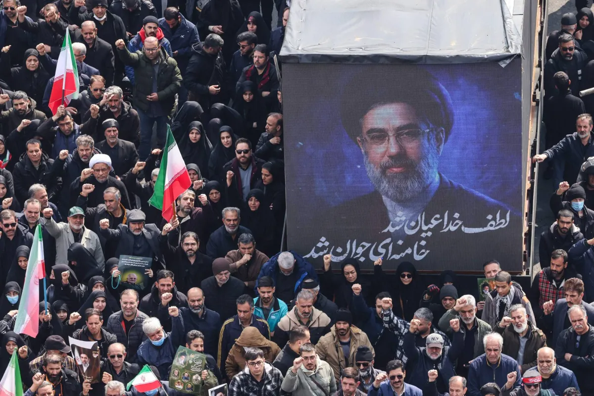 غياب المرشد الجديد لإيران يثير الشكوك حول وضعه الصحي