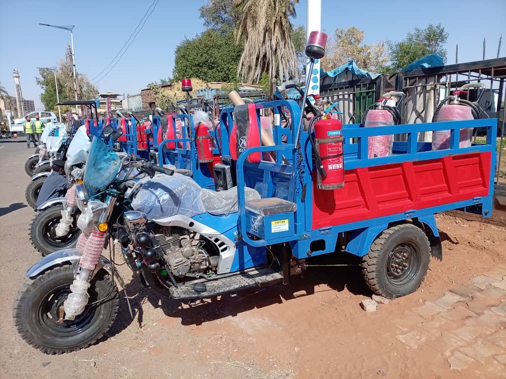 السودان.. الدفاع المدني يستعين بـالتوك توك