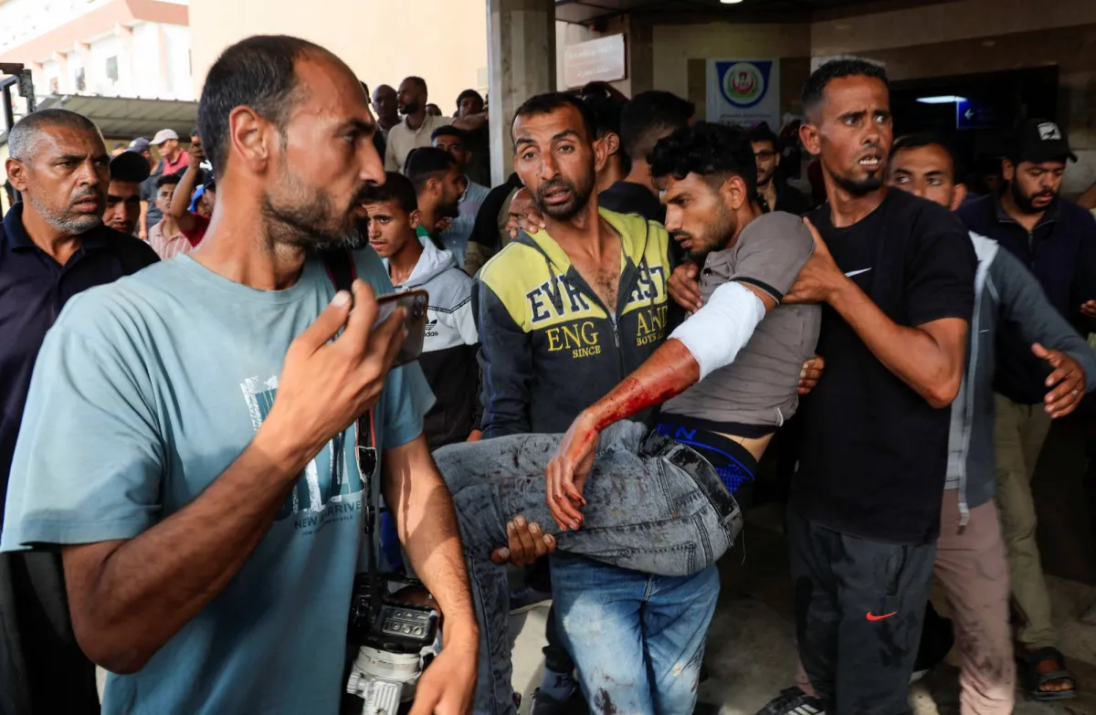 مقتل 50 فلسطينيا بنيران إسرائيلية أثناء انتظار المساعدات في غزة