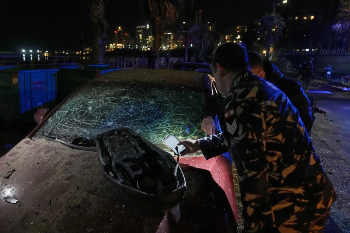 مقتل 7 أشخاص على الأقل في غارة إسرائيلية على منطقة الرملة البيضاء في بيروت