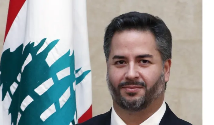 القضاء اللبناني يستجوب وزير الاقتصاد السابق في شبهات فساد