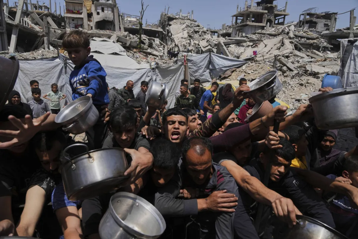 مقتل 3 فلسطينيين قرب مركز توزيع مساعدات غزة الإنسانية غرب رفح020 مقتل 3 فلسطينيين قرب مركز توزيع مساعدات غزة الإنسانية غرب رفح